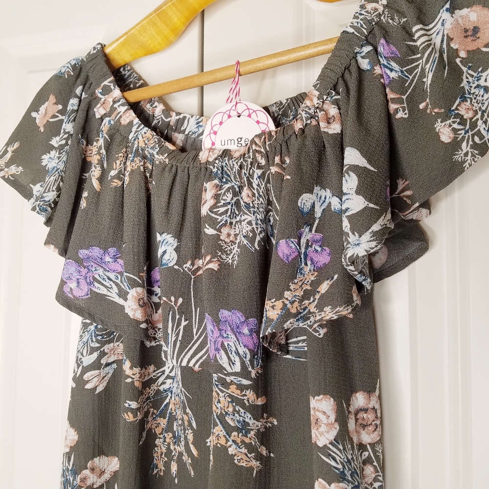 UMGEE Off Shoulder Floral Top Ruffle Top NWT L